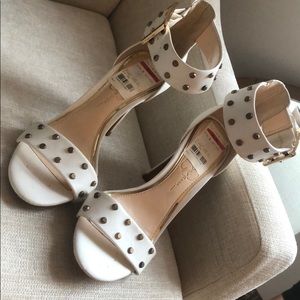 Jessica Simpson White Elonnaz Strappy Heels